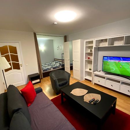 Your Home - Central Studio Apartment, Balcony, Parking & Self Check-In VNO Eksteriør bilde