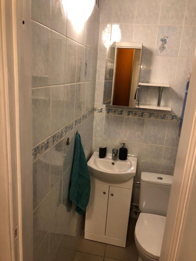 Your Home - Central Studio Apartment, Balcony, Parking & Self Check-In VNO Eksteriør bilde