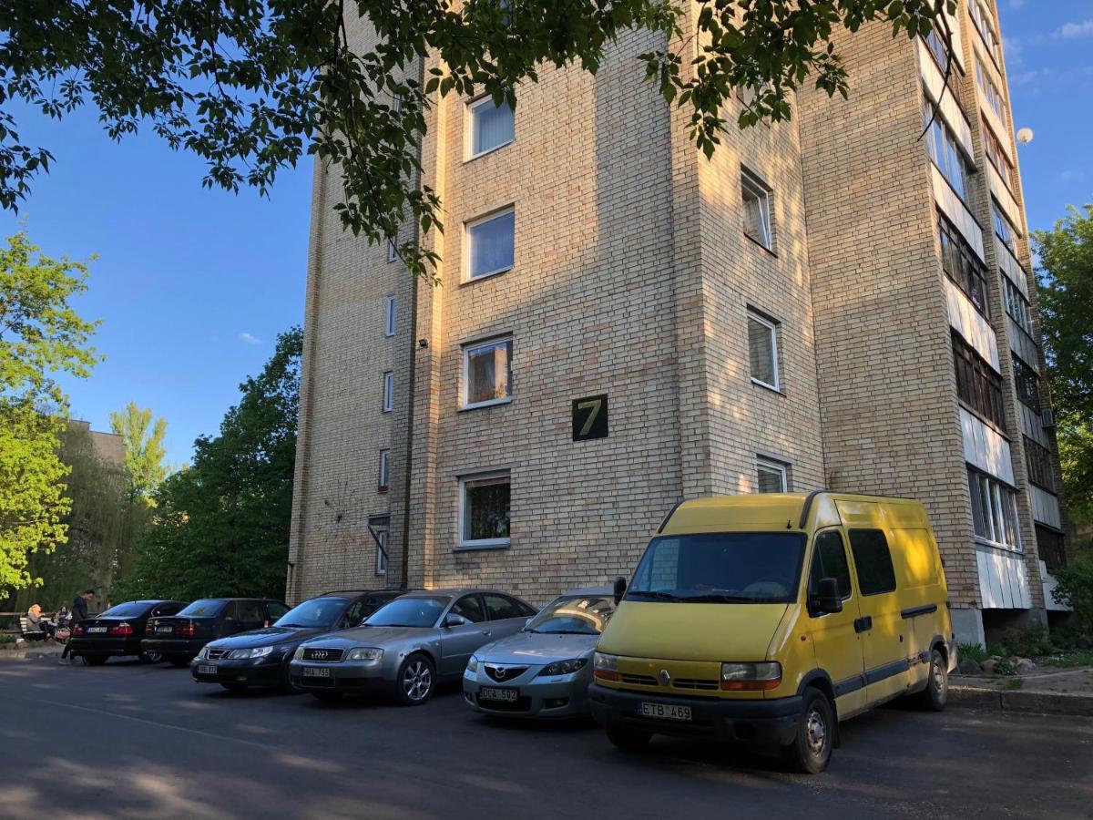 Your Home - Central Studio Apartment, Balcony, Parking & Self Check-In VNO Eksteriør bilde