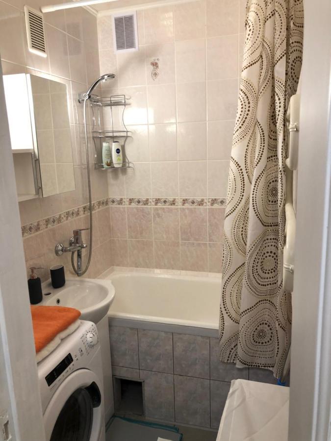 Your Home - Central Studio Apartment, Balcony, Parking & Self Check-In VNO Eksteriør bilde